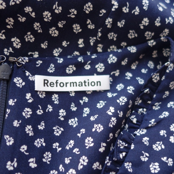 REFORMATION Kelby short Sleeve Midi Dress - Picture 11 of 11